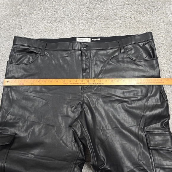 Abercrombie Fitch Pants Womens 37/24L Black 90s Relaxed‎ Jean High Waist Vegan - Picture 9 of 13